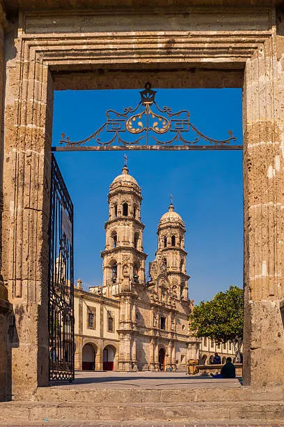 zapopan-basilica-mexico.webp